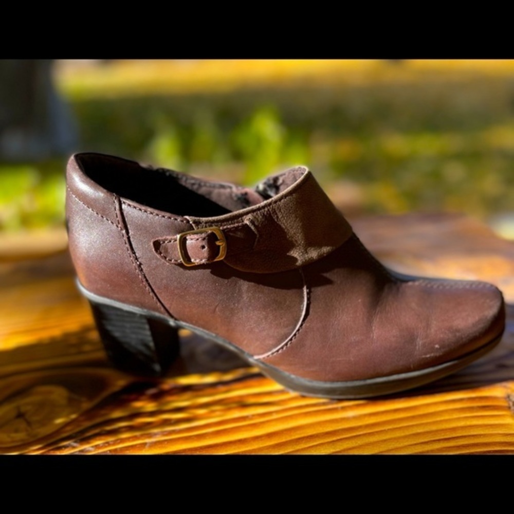 Clarks Bendables Side Zip Boots Heel